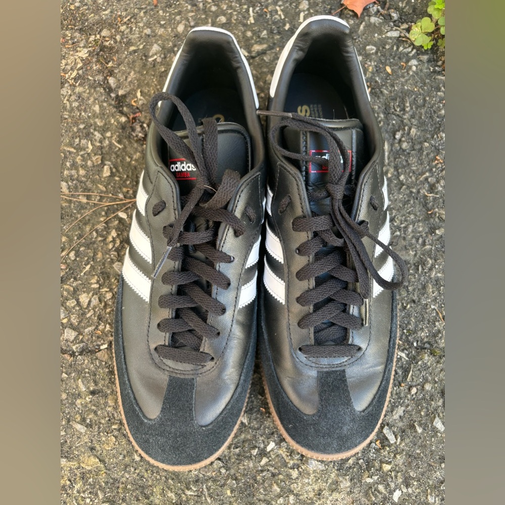 Men’s size 10 Adidas Sambas.
